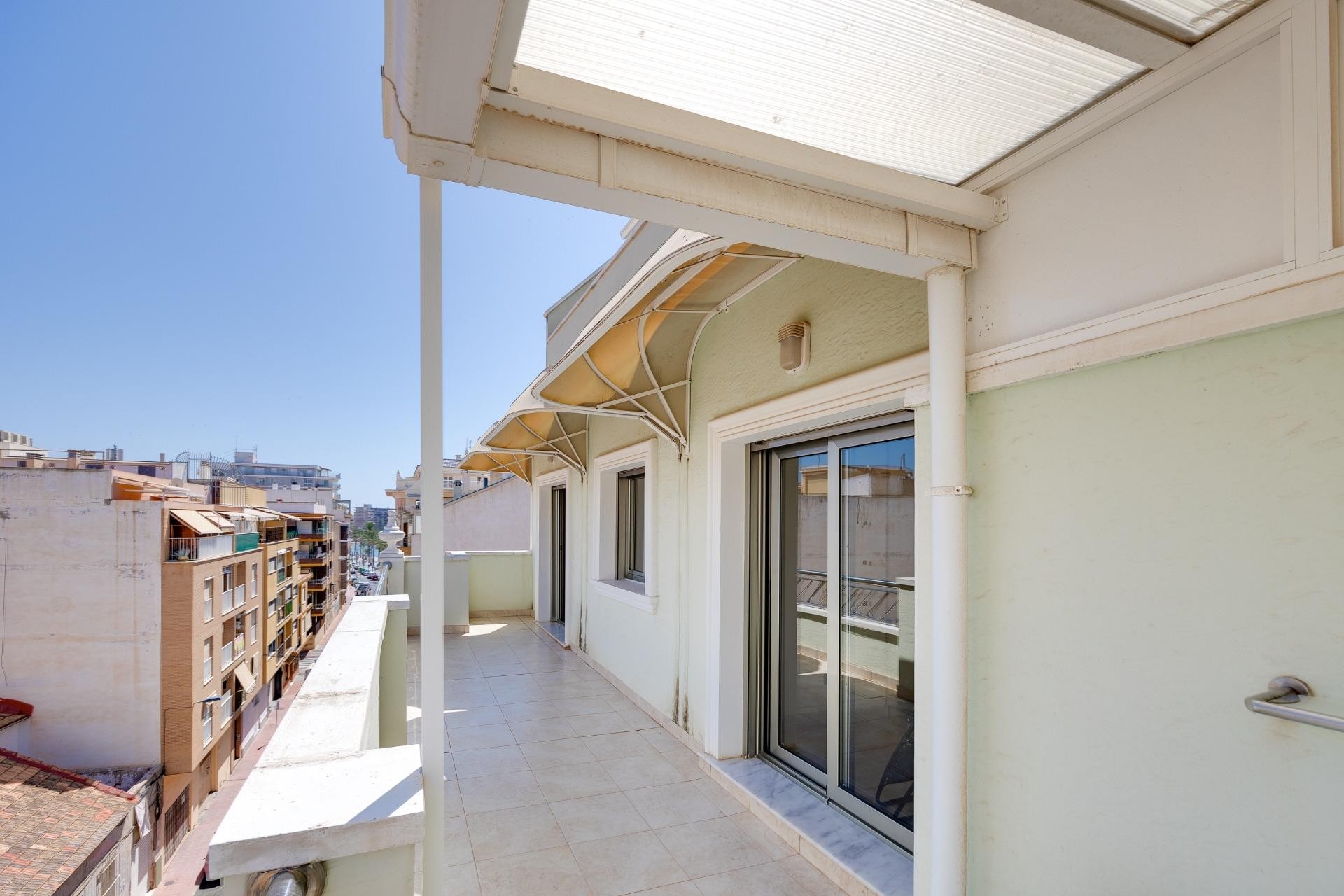 Återförsäljning - Apartment -
Torrevieja - Paseo Maritimo