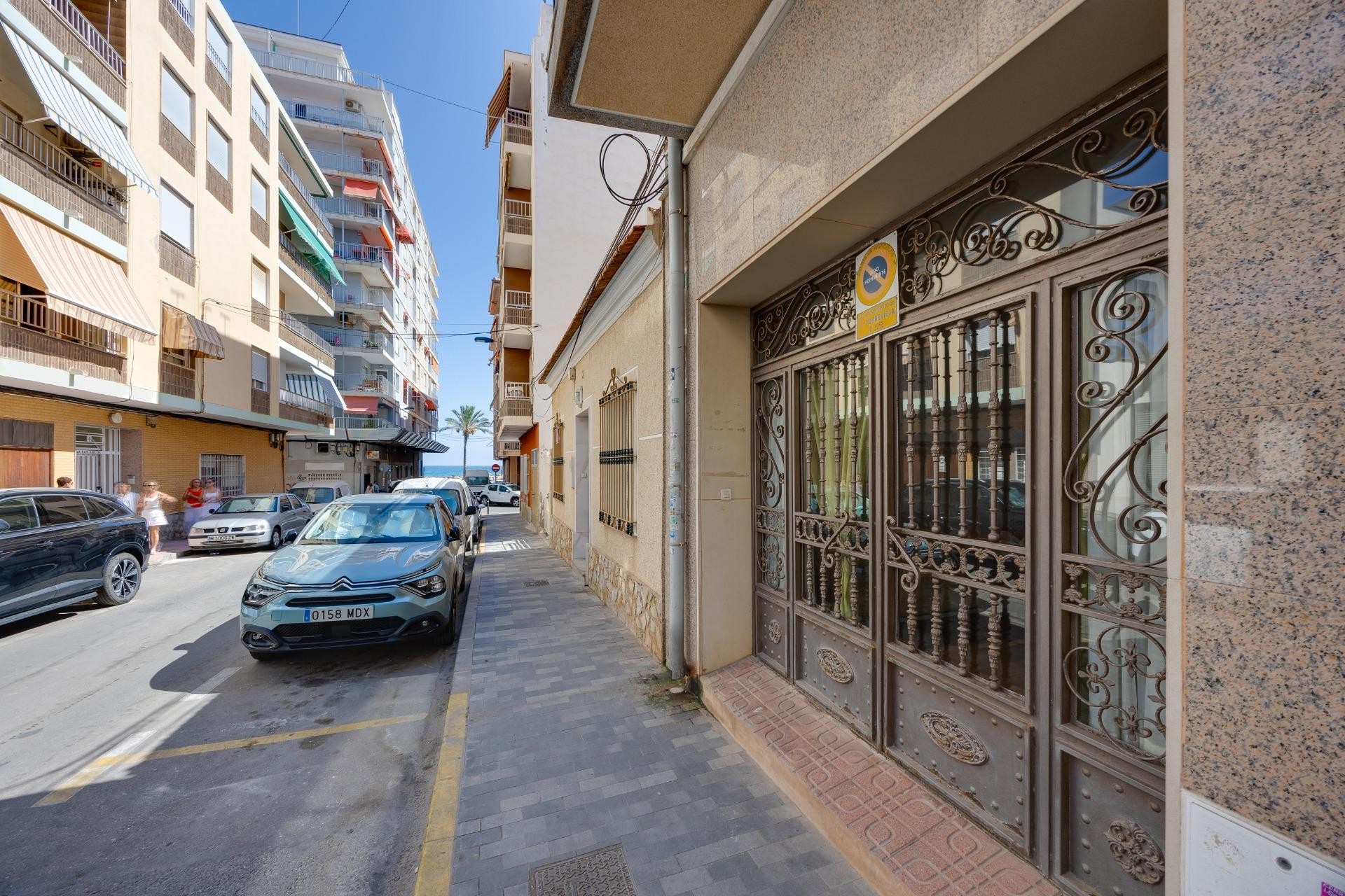 Återförsäljning - Apartment -
Torrevieja - Paseo Maritimo
