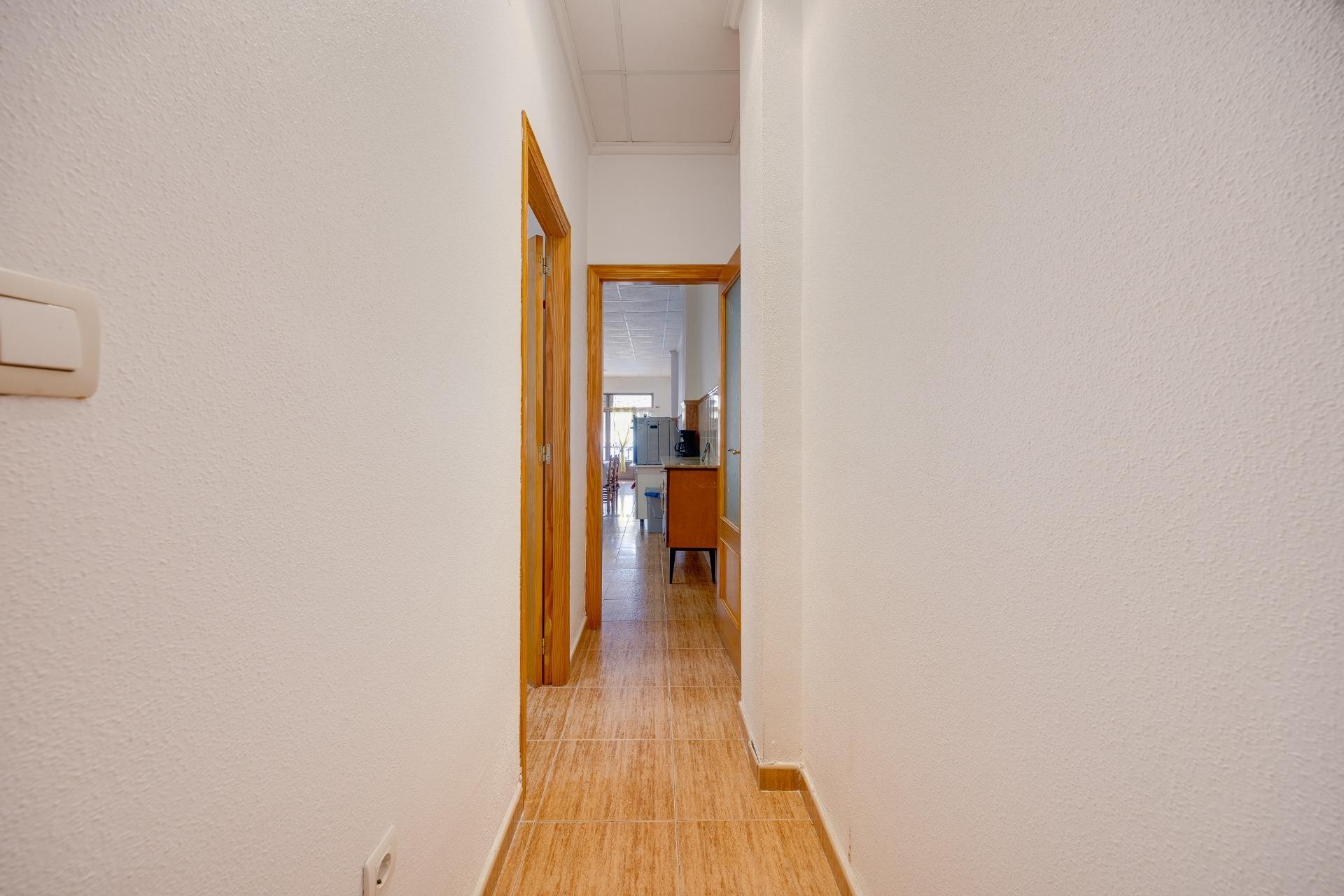 Återförsäljning - Apartment -
Torrevieja - Paseo Maritimo