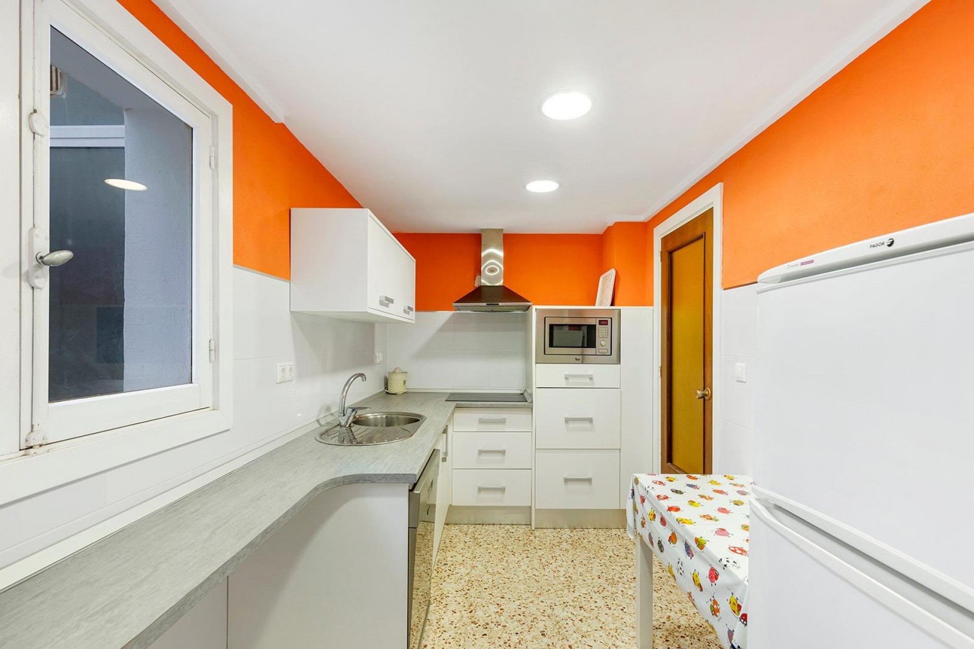 Återförsäljning - Apartment -
Torrevieja - Playa de los Locos