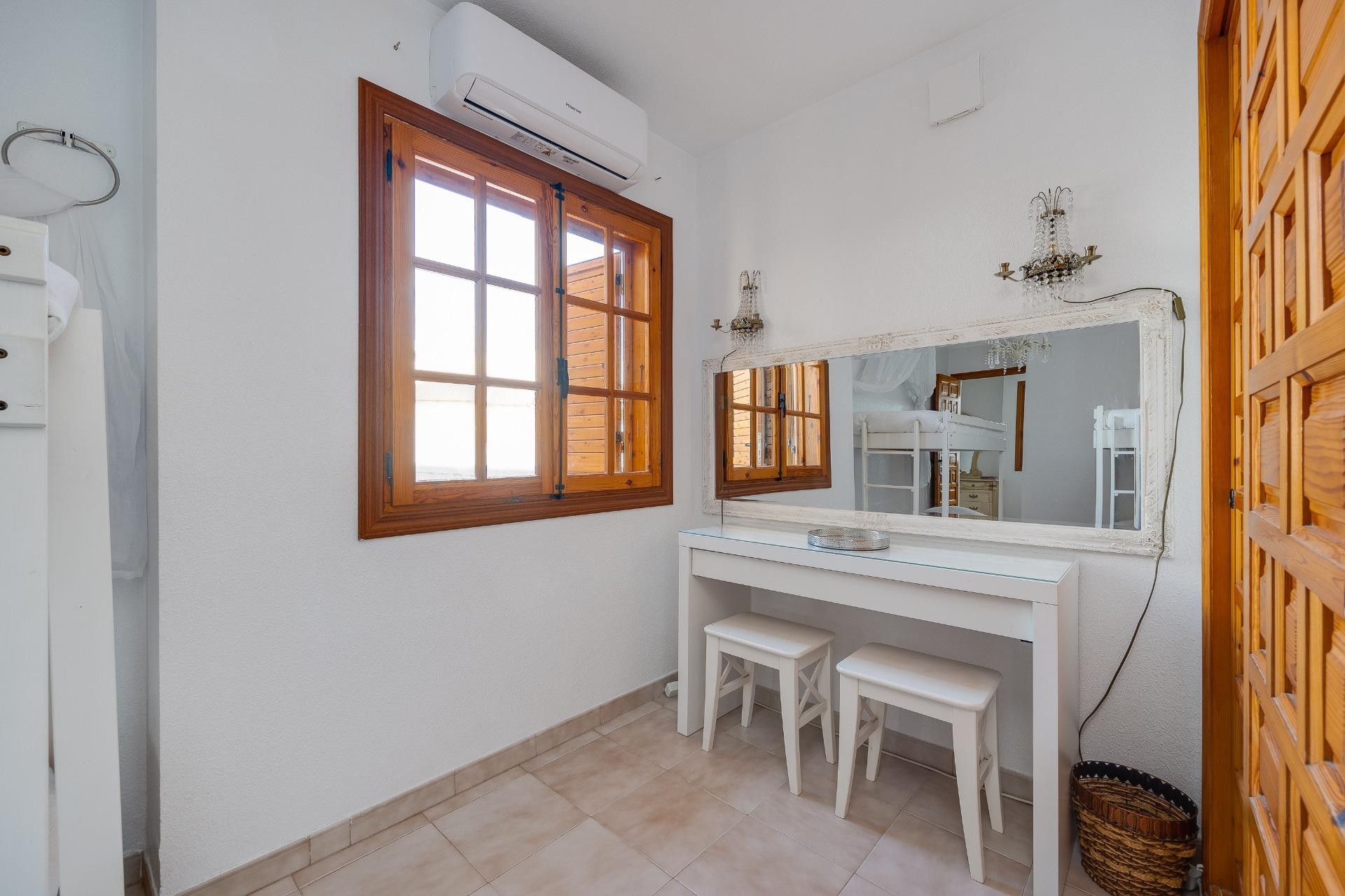 Återförsäljning - Apartment -
Torrevieja - Playa de los Locos