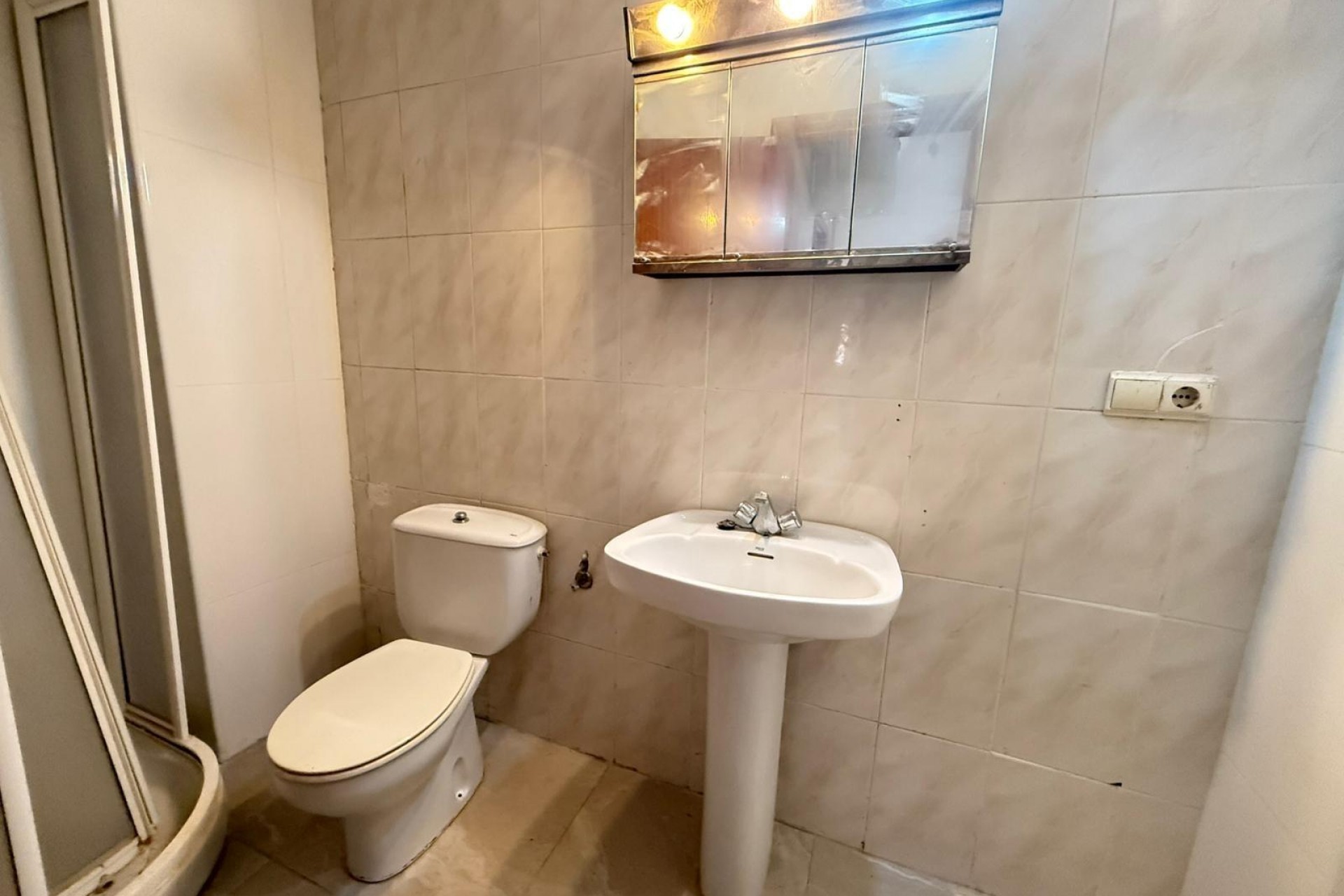 Återförsäljning - Apartment -
Torrevieja - Playa de los Locos