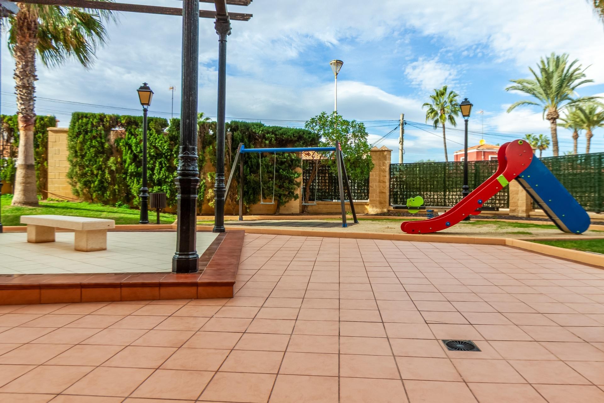 Återförsäljning - Apartment -
Torrevieja - Playa de los Locos