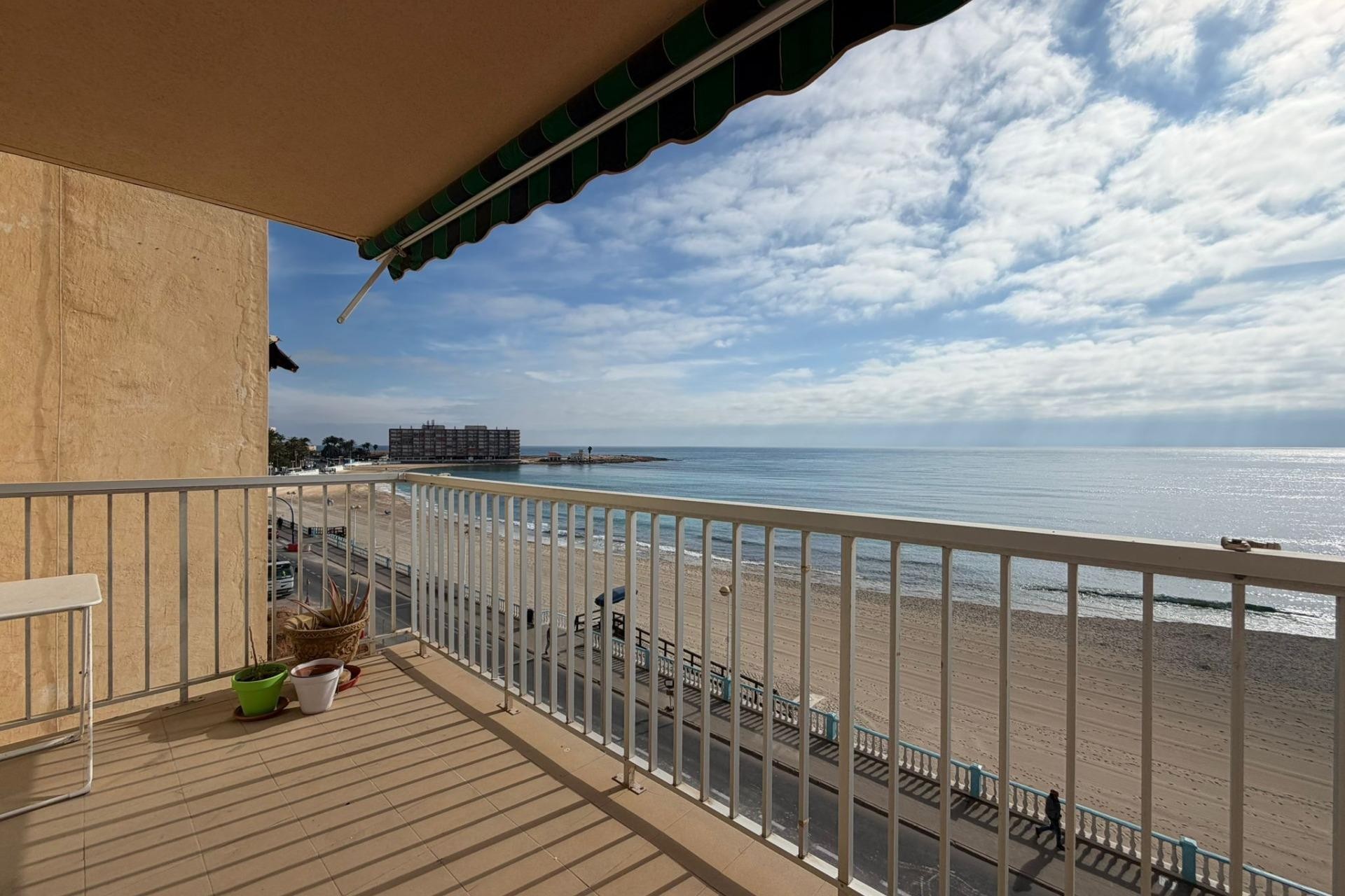 Återförsäljning - Apartment -
Torrevieja - Playa de los Locos