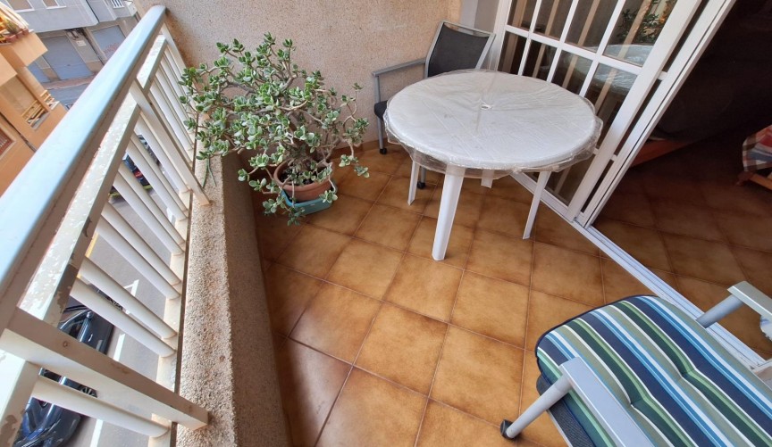 Återförsäljning - Apartment -
Torrevieja - Playa de los Locos