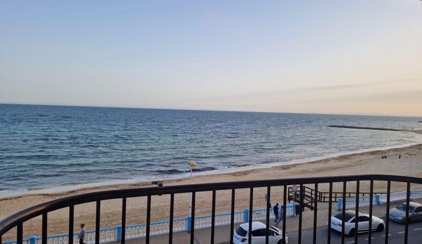 Återförsäljning - Apartment -
Torrevieja - Playa de los Locos