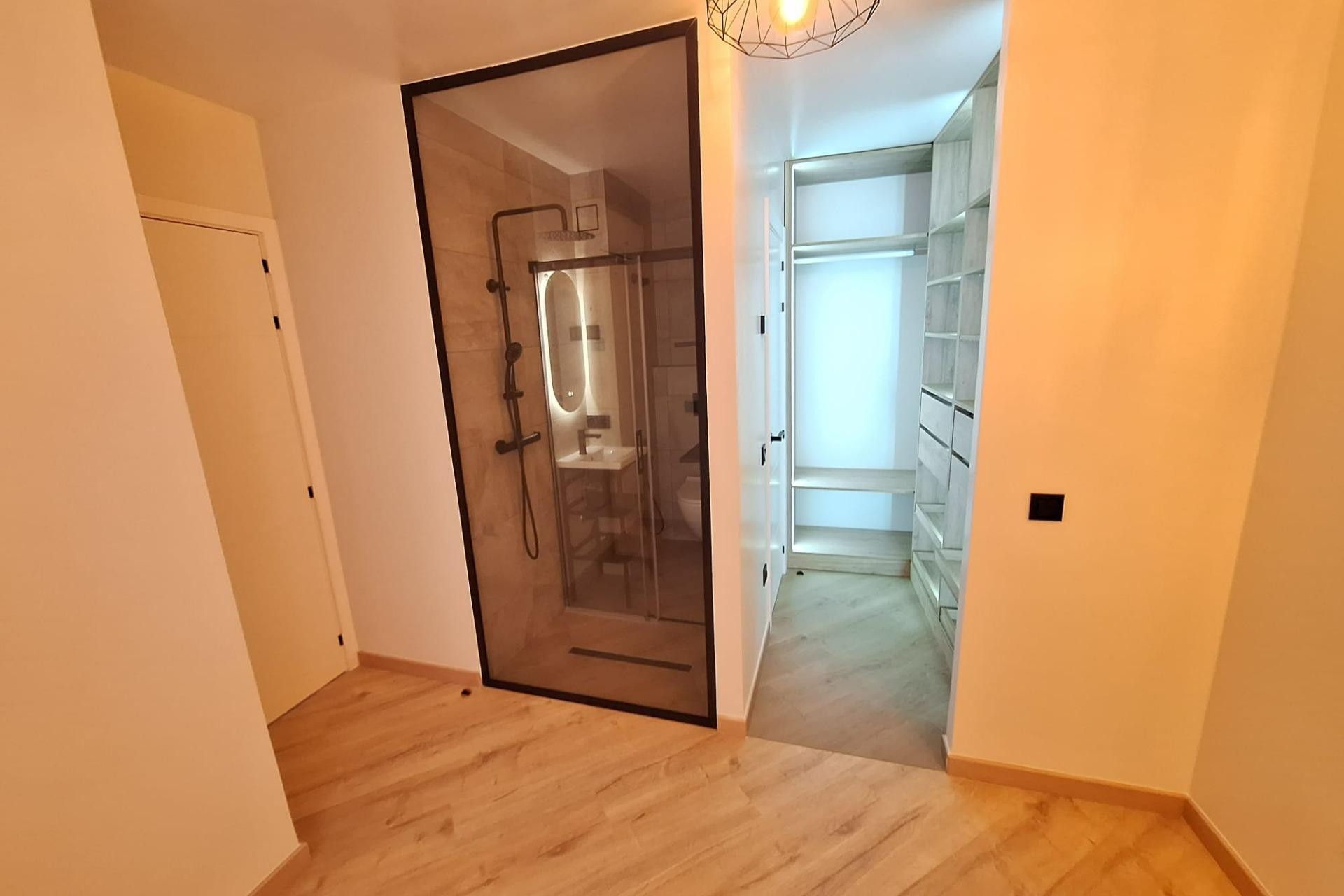 Återförsäljning - Apartment -
Torrevieja - Playa de los Locos