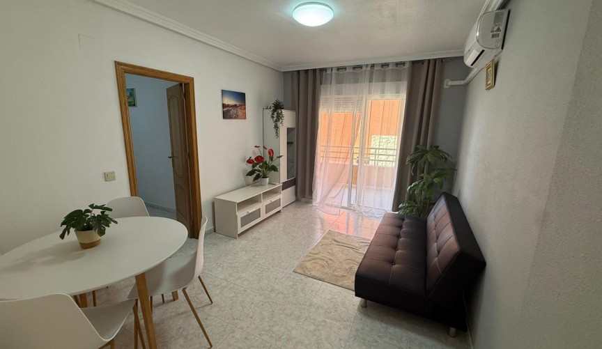Återförsäljning - Apartment -
Torrevieja - Playa de los Locos