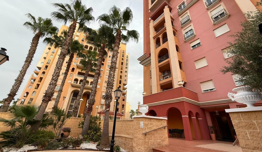 Återförsäljning - Apartment -
Torrevieja - Playa de los Locos