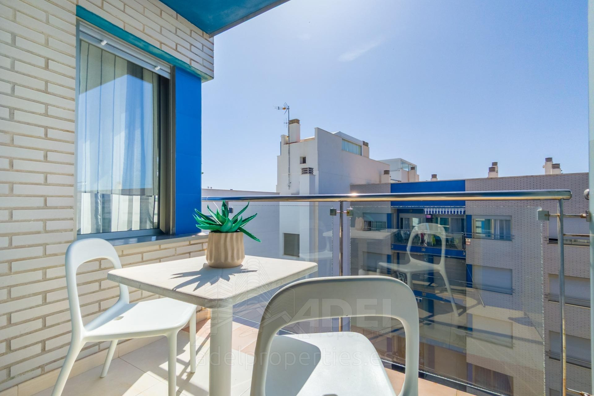 Återförsäljning - Apartment -
Torrevieja - Playa de los Locos
