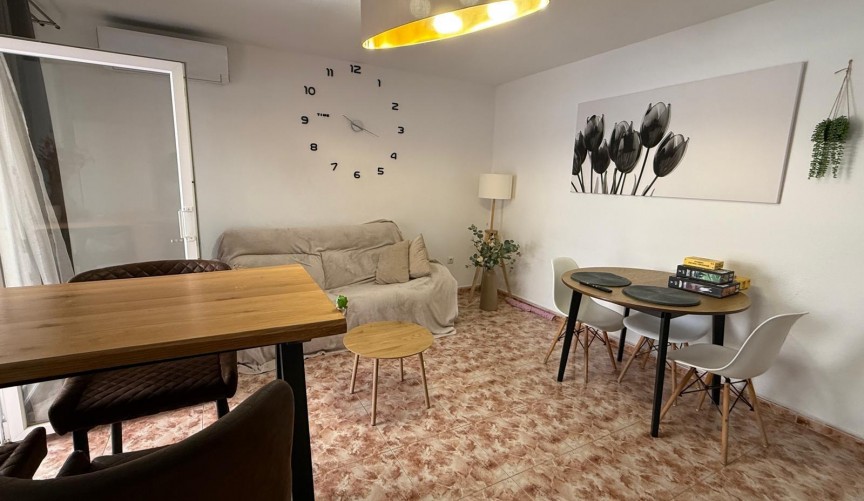 Återförsäljning - Apartment -
Torrevieja - Playa de los Locos