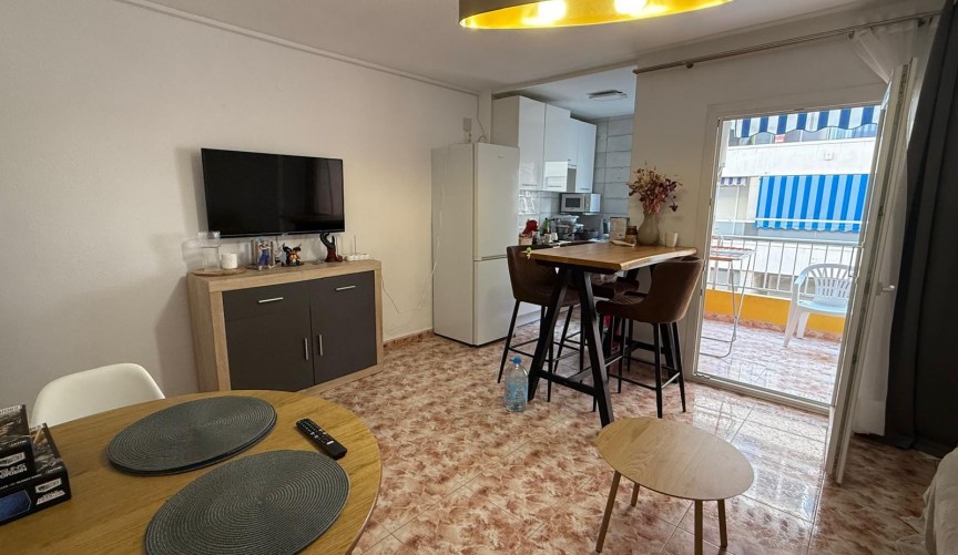 Återförsäljning - Apartment -
Torrevieja - Playa de los Locos