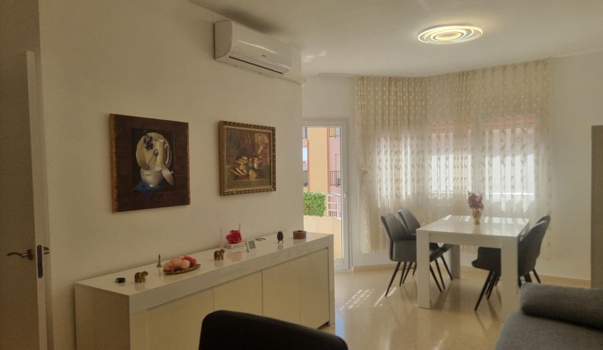 Återförsäljning - Apartment -
Torrevieja - Playa de los Locos