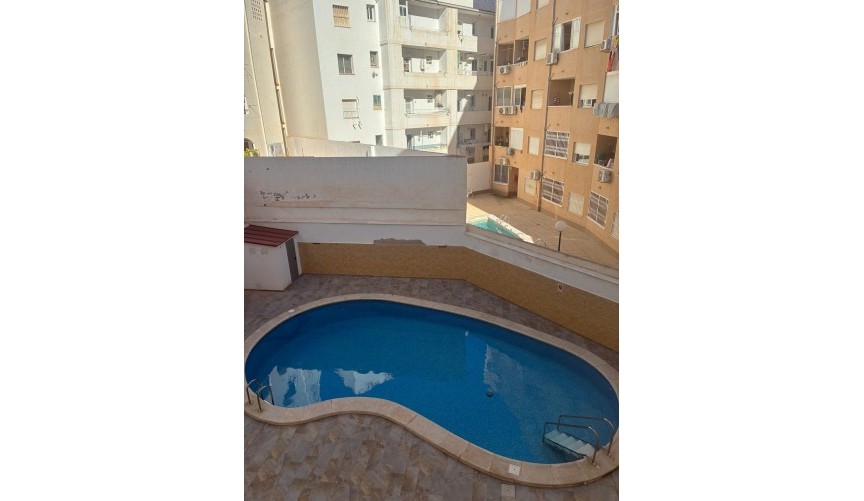 Återförsäljning - Apartment -
Torrevieja - Playa de los Locos