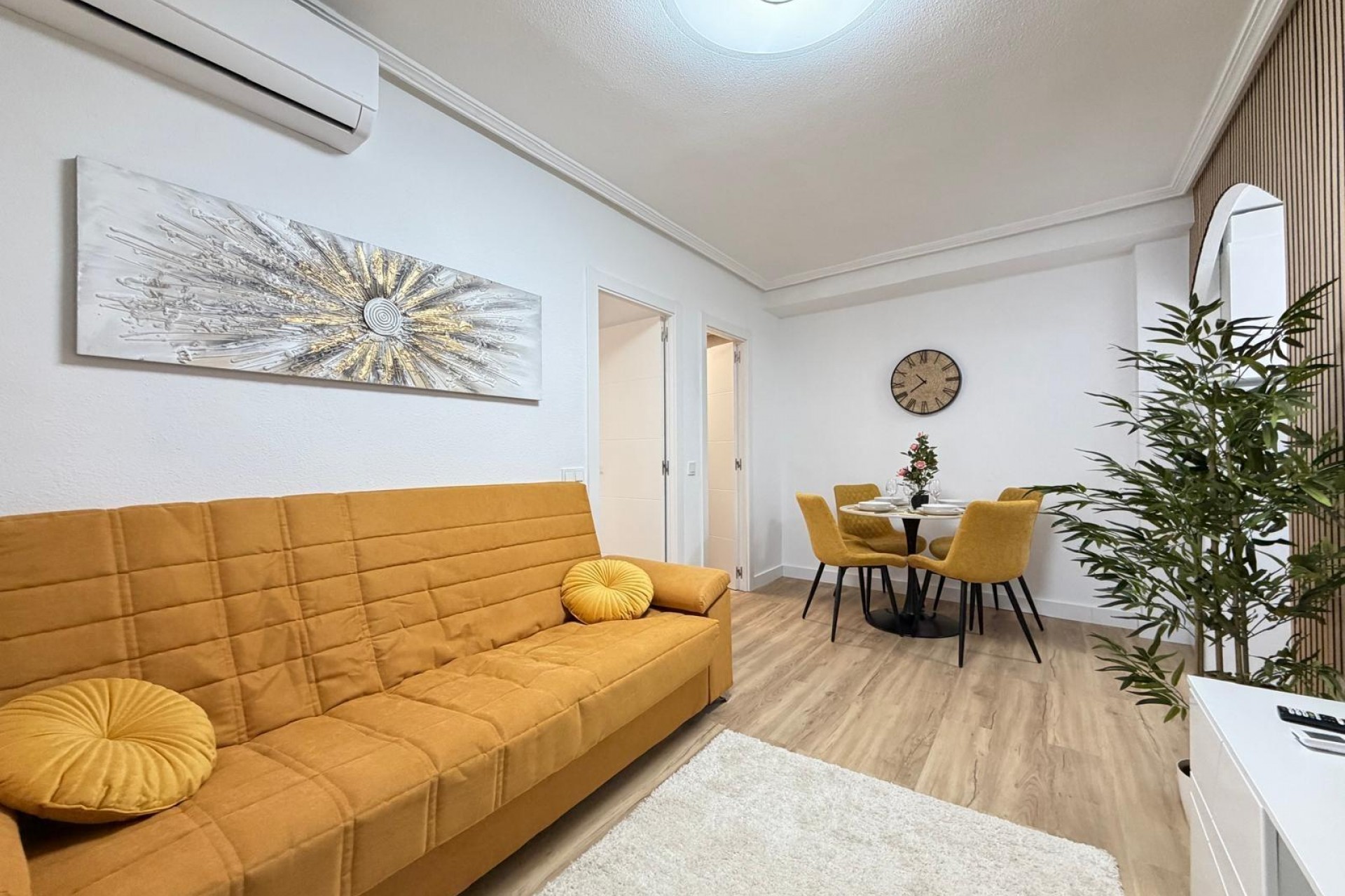 Återförsäljning - Apartment -
Torrevieja - Playa de los Locos