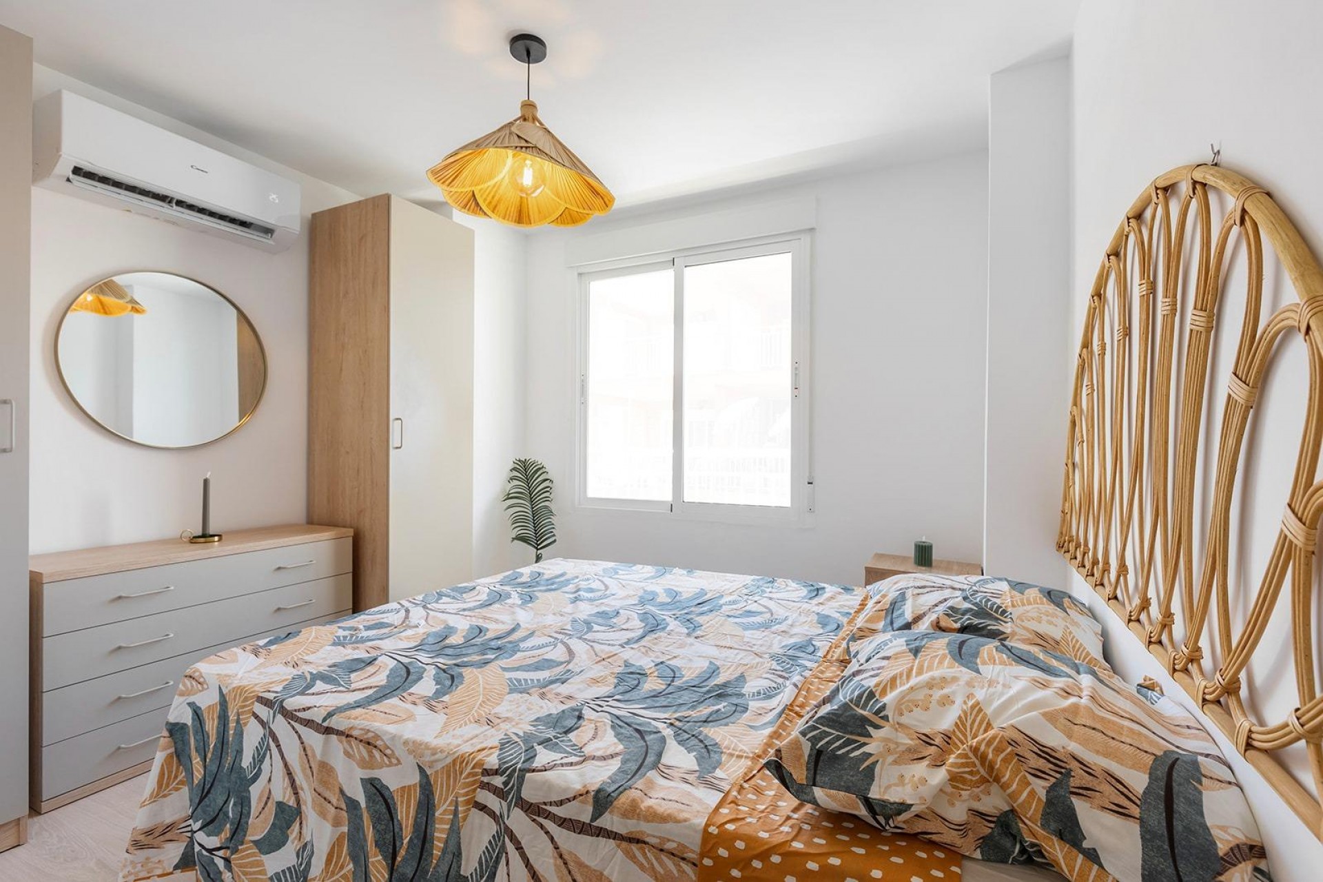 Återförsäljning - Apartment -
Torrevieja - Playa De Los Naufragos