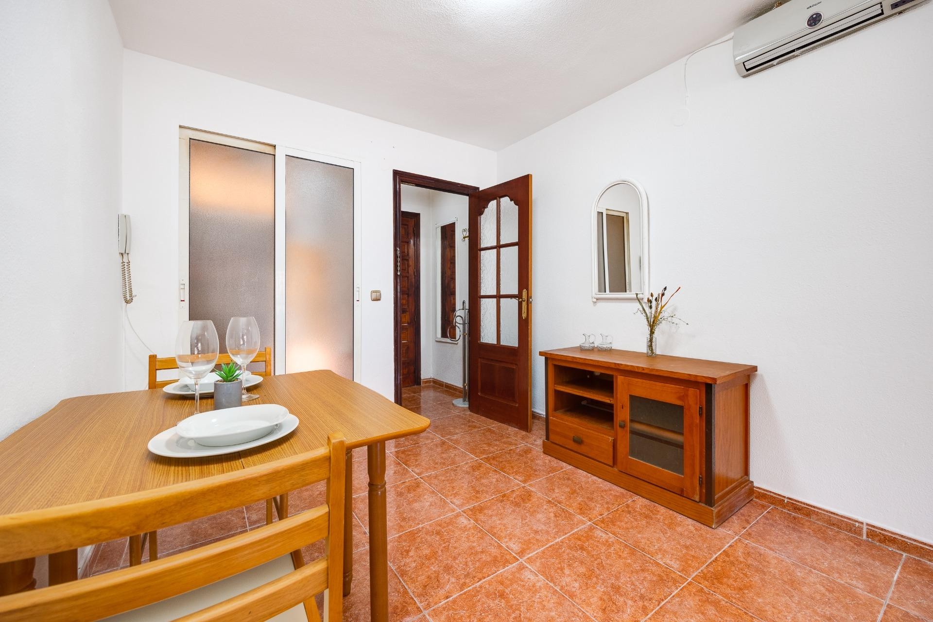 Återförsäljning - Apartment -
Torrevieja - Playa De Los Naufragos