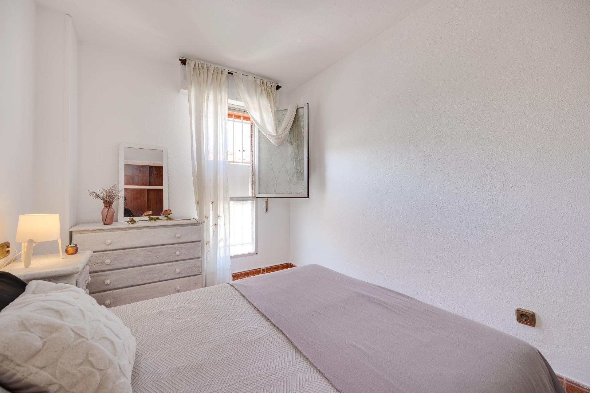 Återförsäljning - Apartment -
Torrevieja - Playa De Los Naufragos