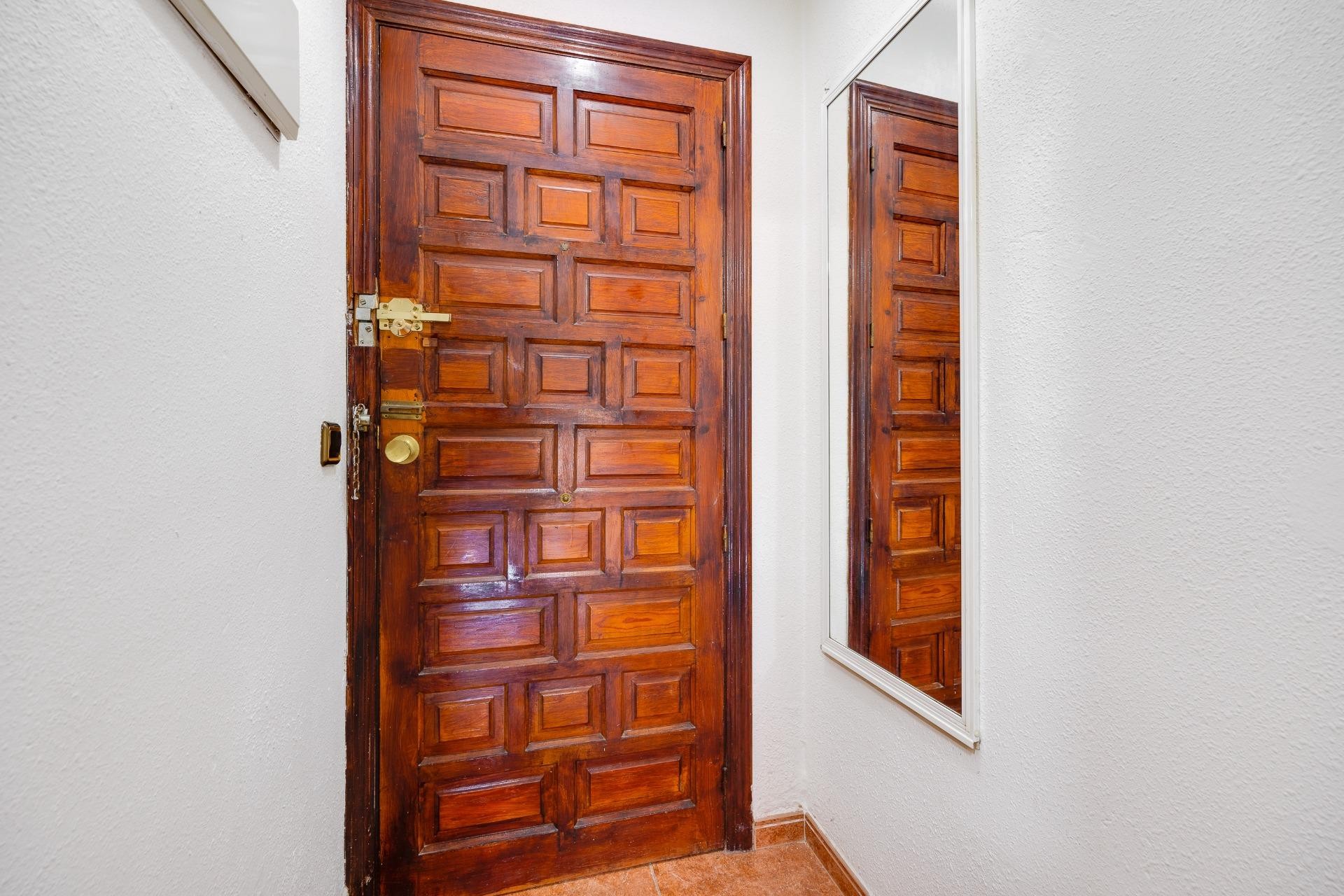 Återförsäljning - Apartment -
Torrevieja - Playa De Los Naufragos