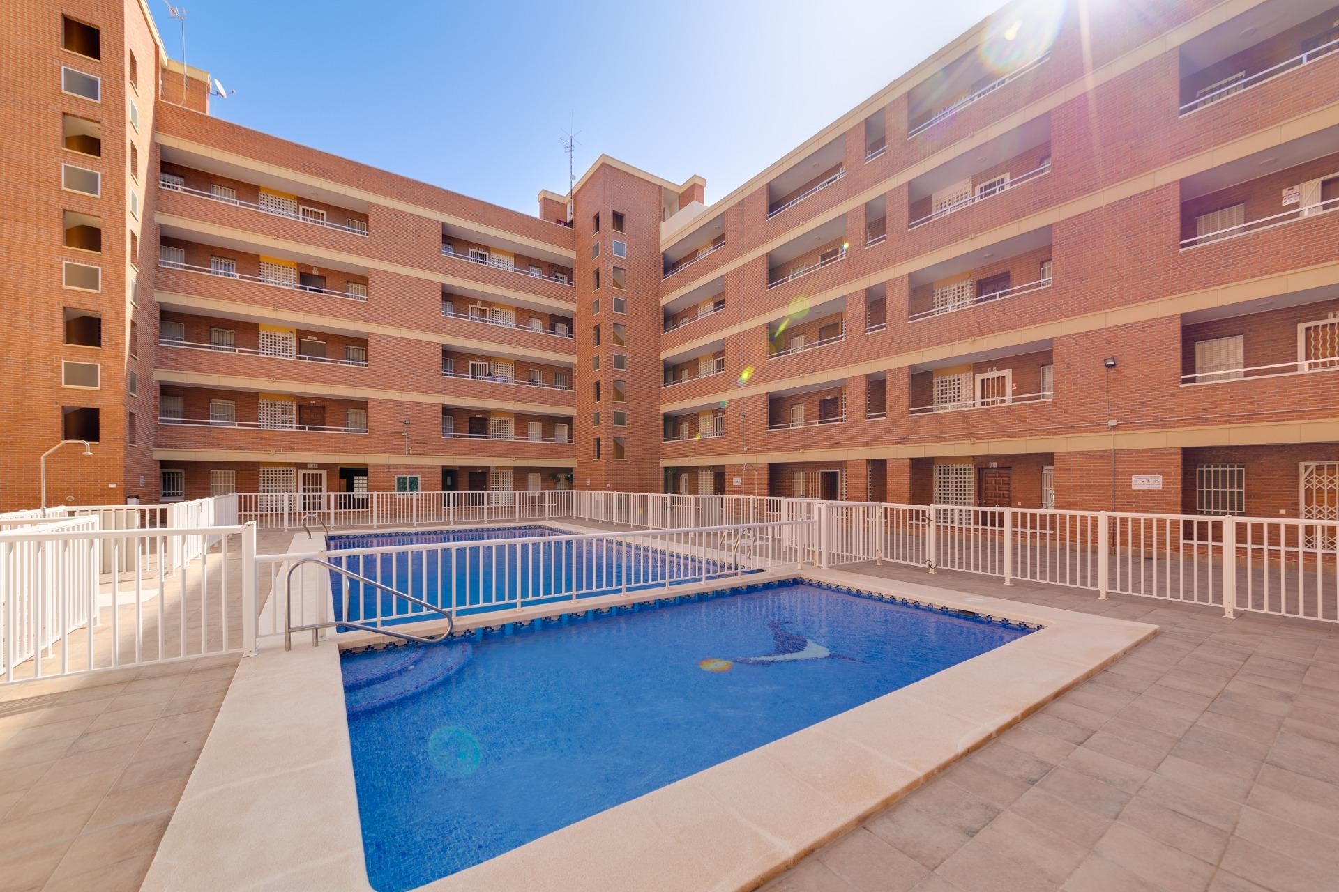 Återförsäljning - Apartment -
Torrevieja - Playa De Los Naufragos
