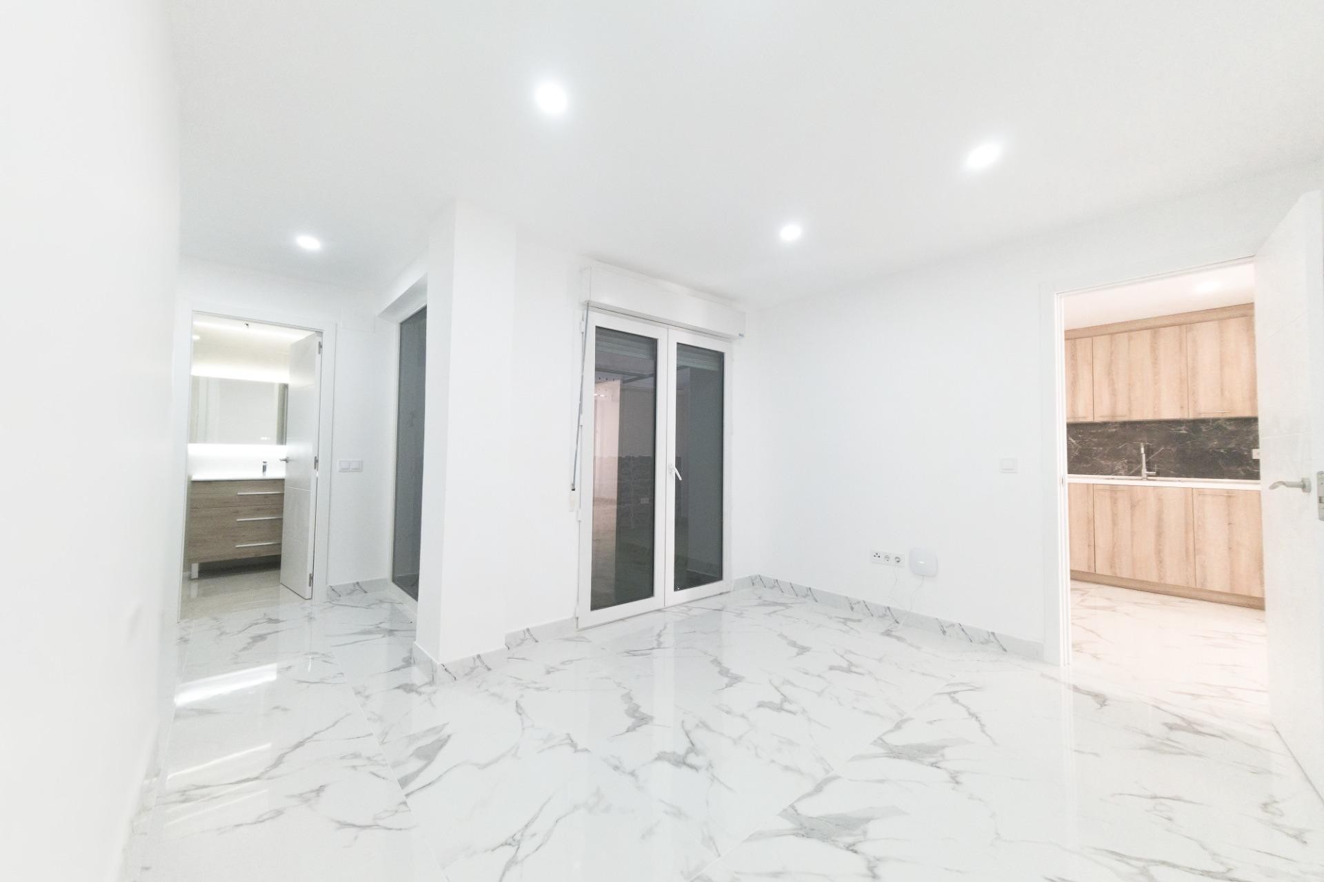 Återförsäljning - Apartment -
Torrevieja - Playa De Los Naufragos