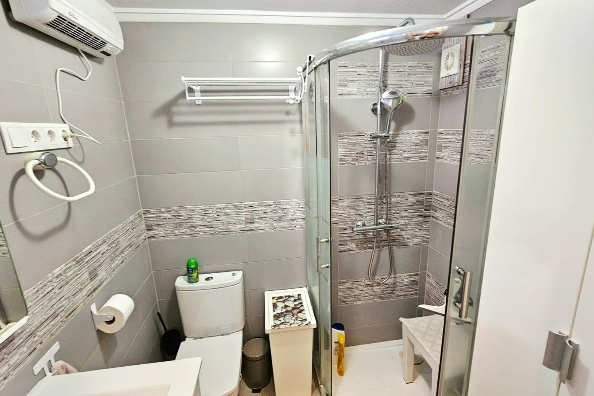 Återförsäljning - Apartment -
Torrevieja - Playa De Los Naufragos