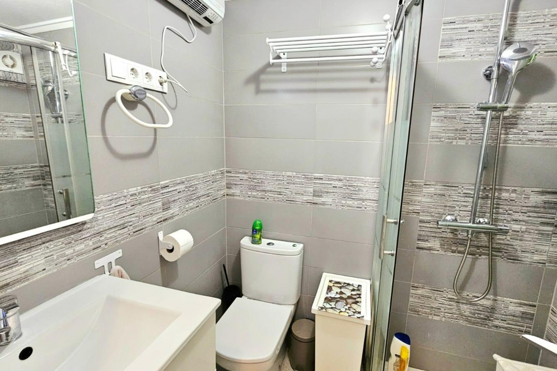 Återförsäljning - Apartment -
Torrevieja - Playa De Los Naufragos