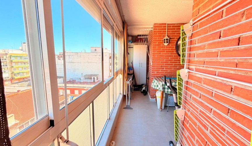 Återförsäljning - Apartment -
Torrevieja - Playa De Los Naufragos