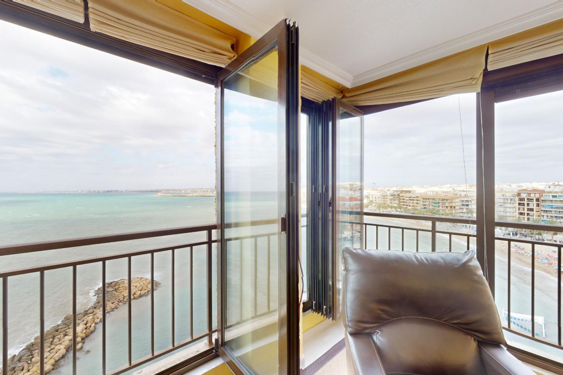 Återförsäljning - Apartment -
Torrevieja - Playa del Cura