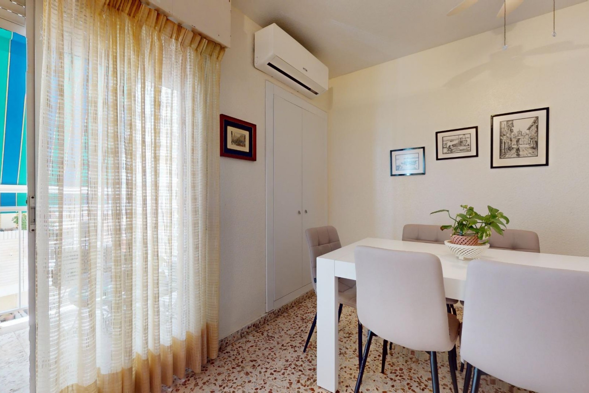 Återförsäljning - Apartment -
Torrevieja - Playa del Cura