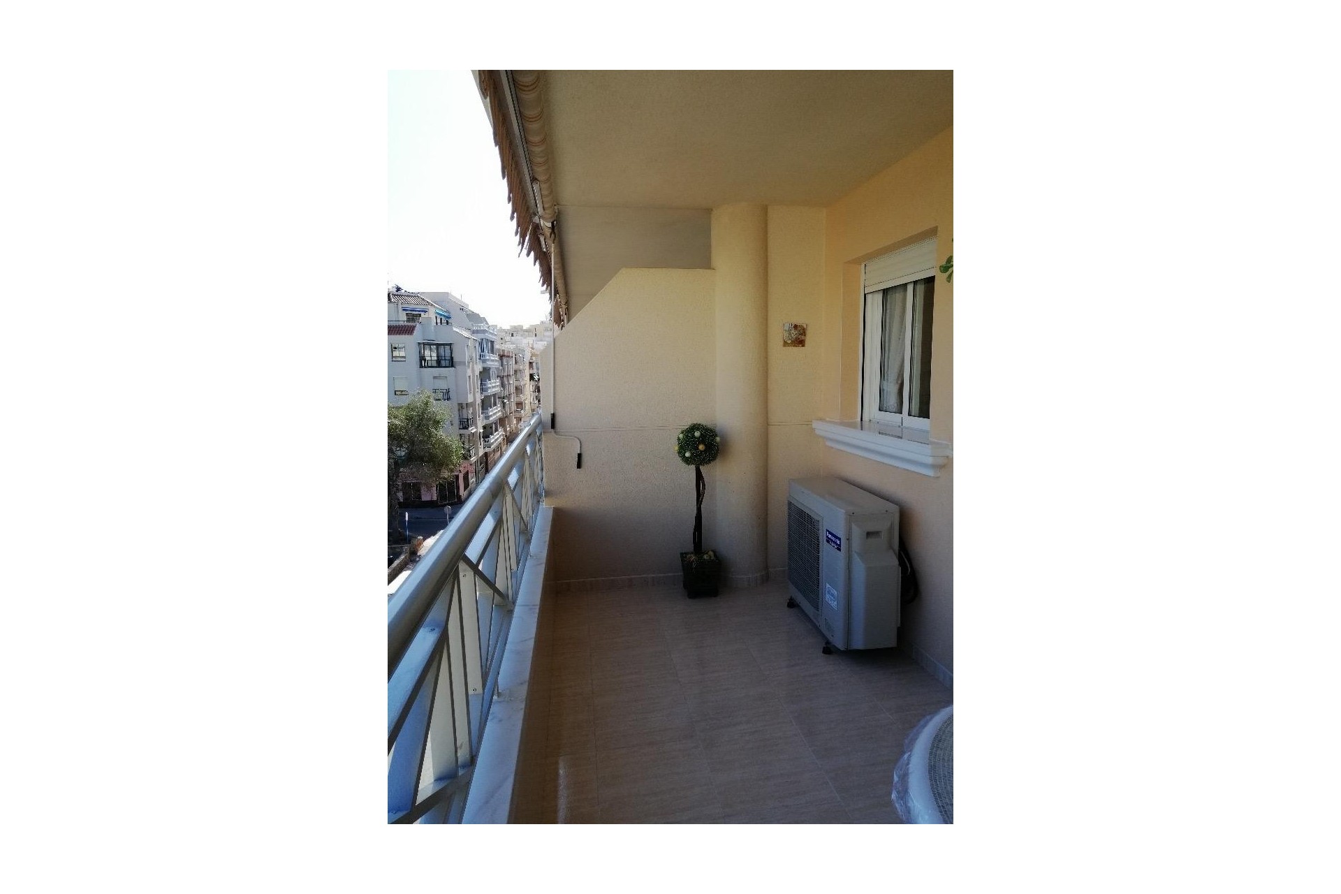 Återförsäljning - Apartment -
Torrevieja - Playa del Cura