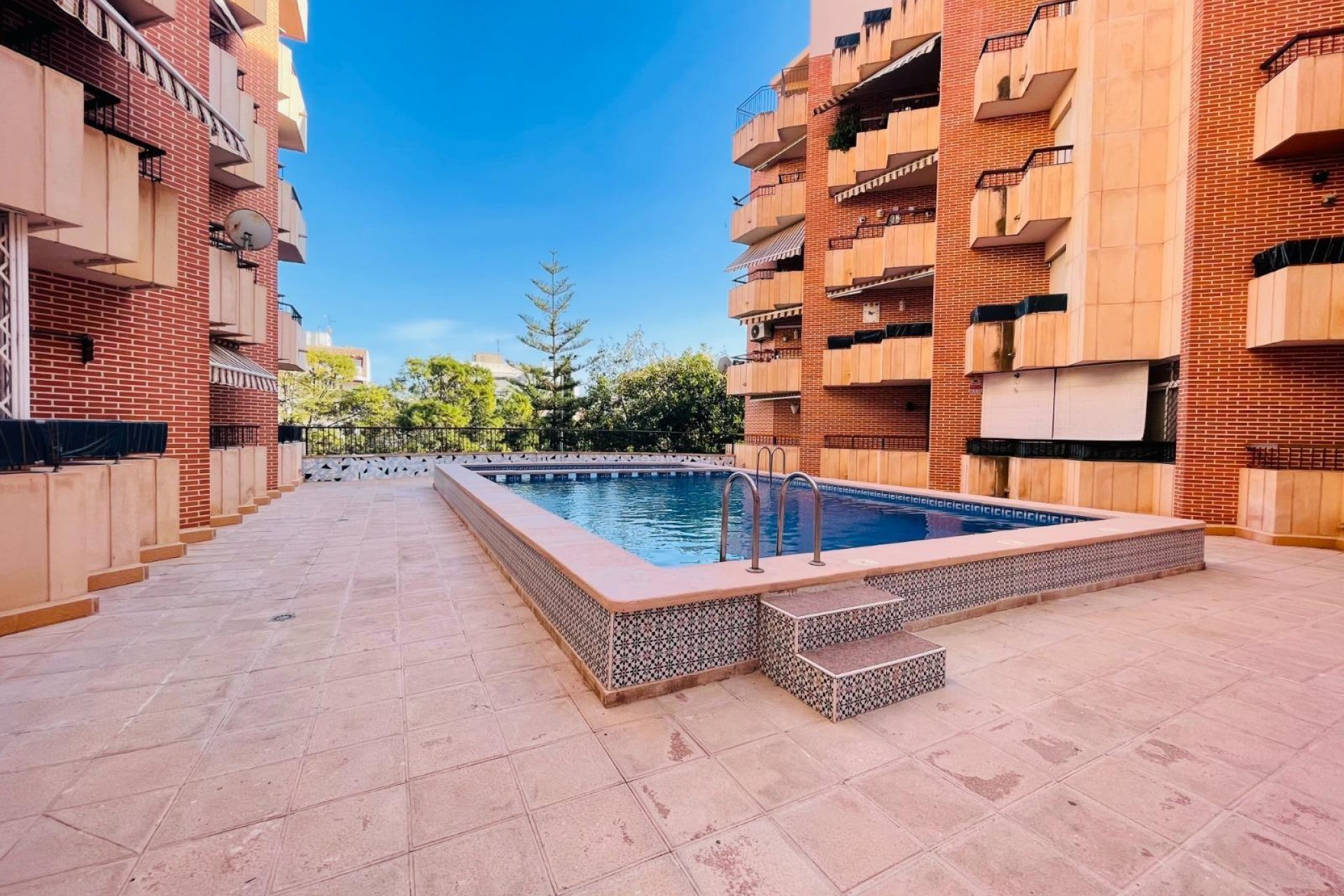 Återförsäljning - Apartment -
Torrevieja - Playa del Cura