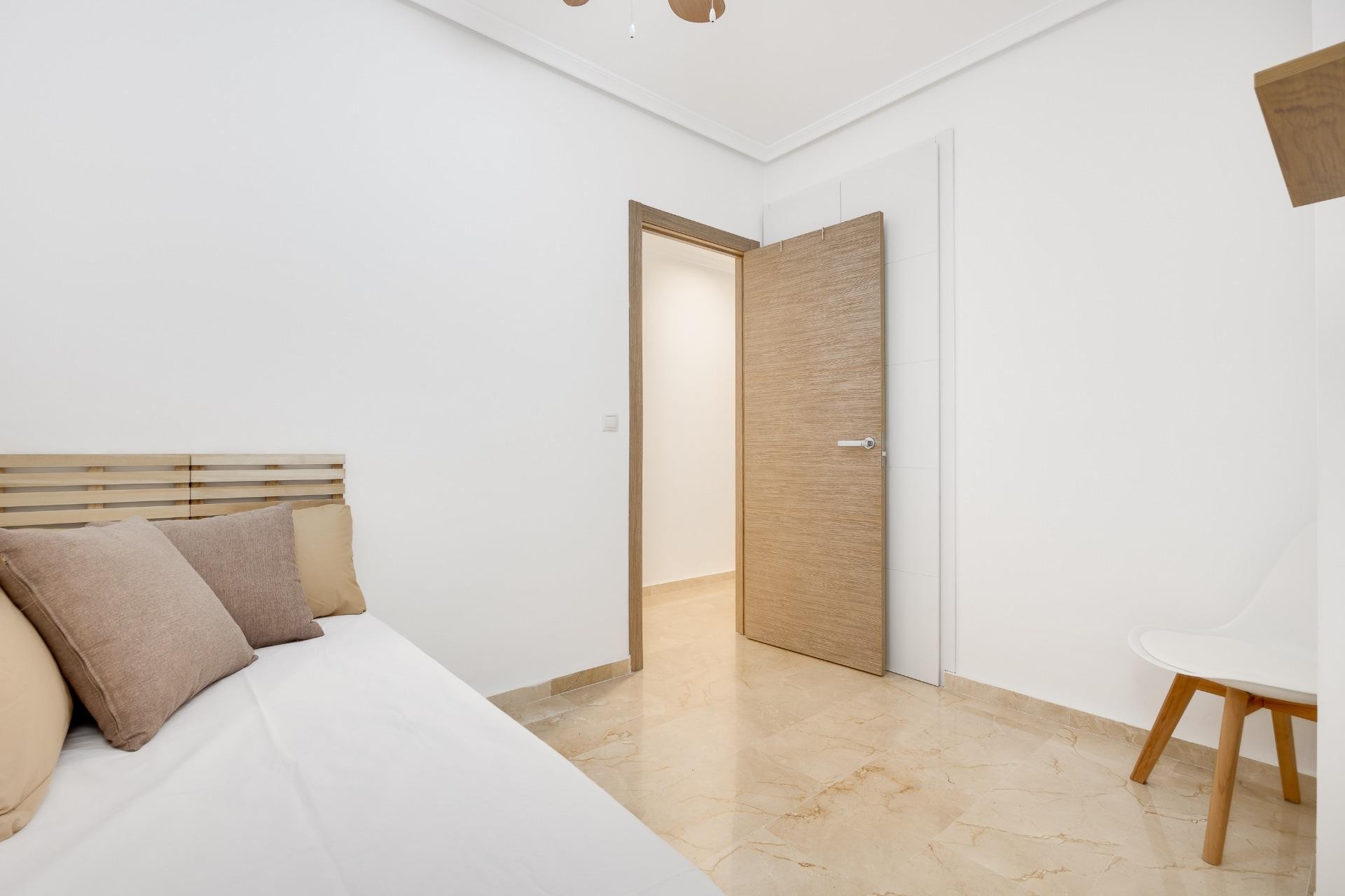 Återförsäljning - Apartment -
Torrevieja - Playa del Cura