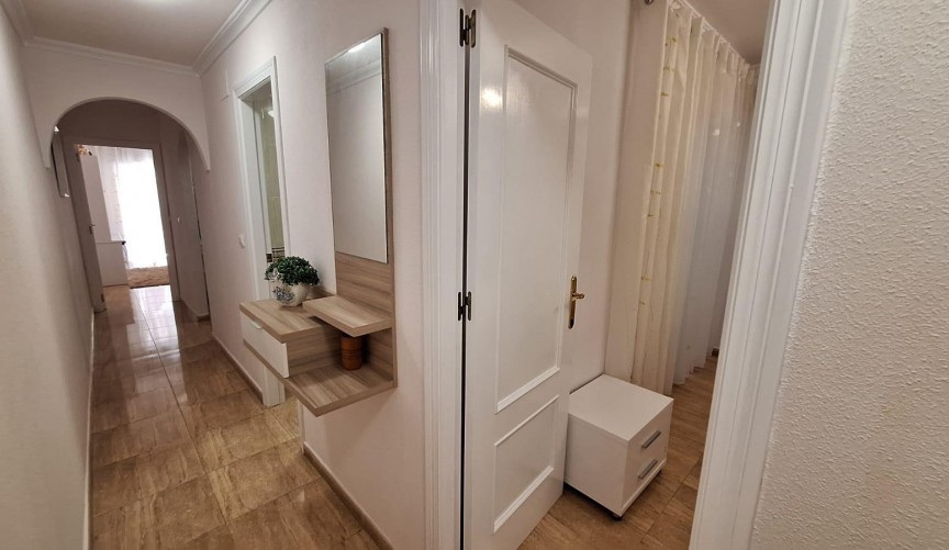 Återförsäljning - Apartment -
Torrevieja - Playa del Cura
