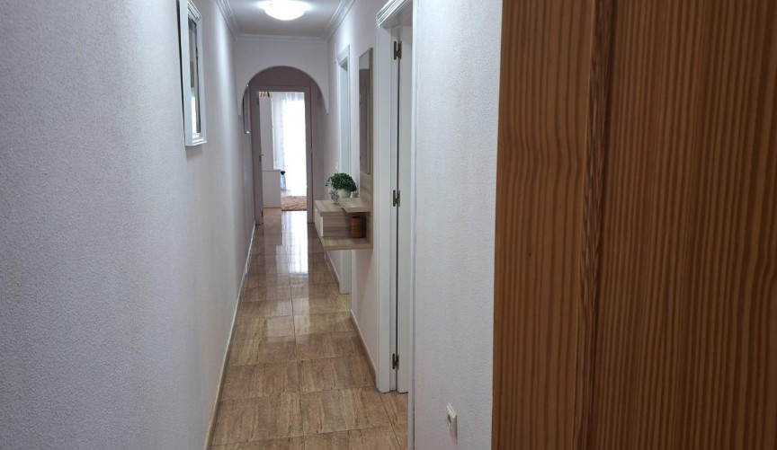 Återförsäljning - Apartment -
Torrevieja - Playa del Cura