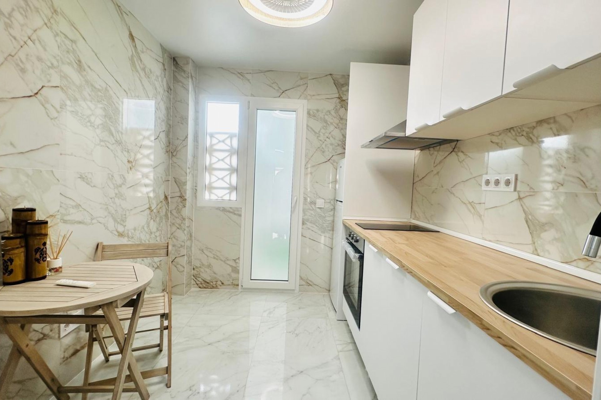 Återförsäljning - Apartment -
Torrevieja - Playa del Cura