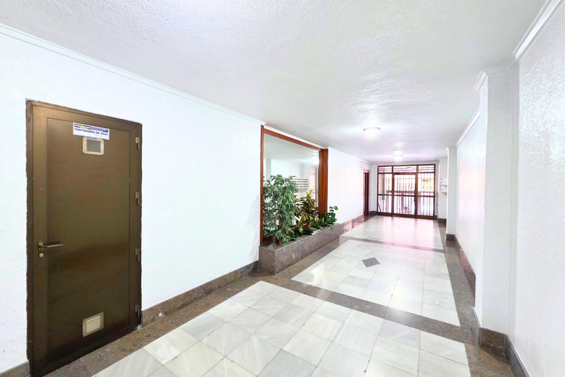 Återförsäljning - Apartment -
Torrevieja - Playa del Cura