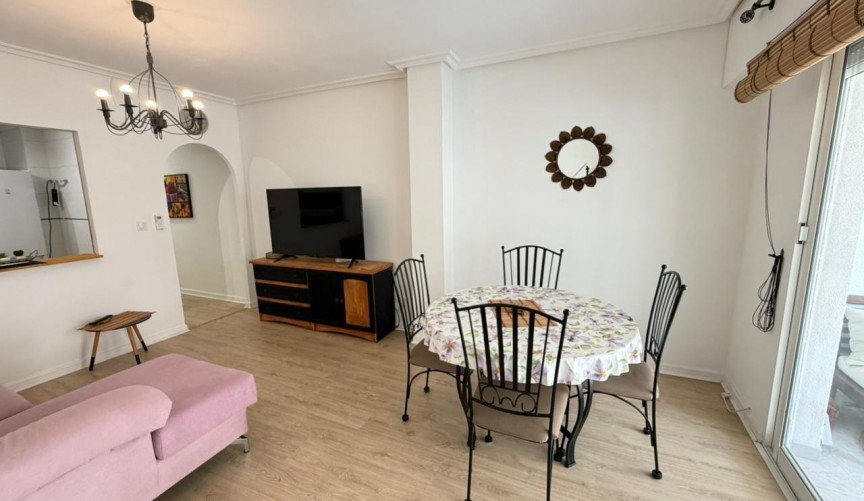 Återförsäljning - Apartment -
Torrevieja - Playa del Cura