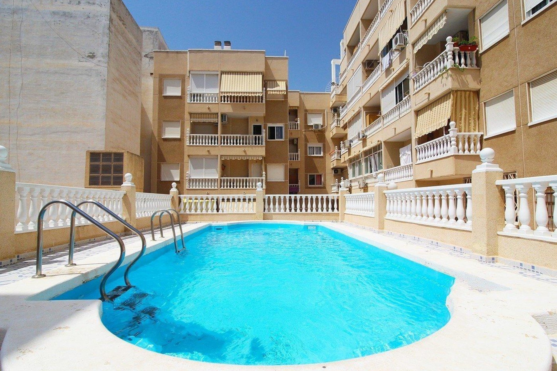 Återförsäljning - Apartment -
Torrevieja - Playa del Cura