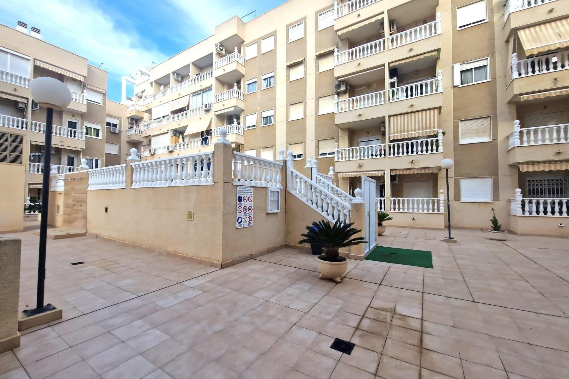 Återförsäljning - Apartment -
Torrevieja - Playa del Cura