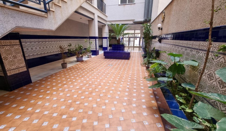 Återförsäljning - Apartment -
Torrevieja - Playa del Cura