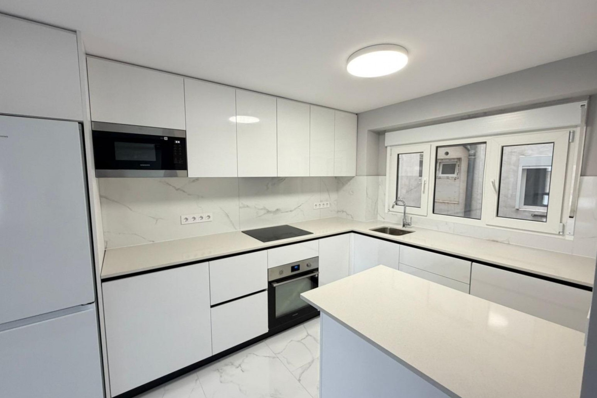 Återförsäljning - Apartment -
Torrevieja - Playa del Cura