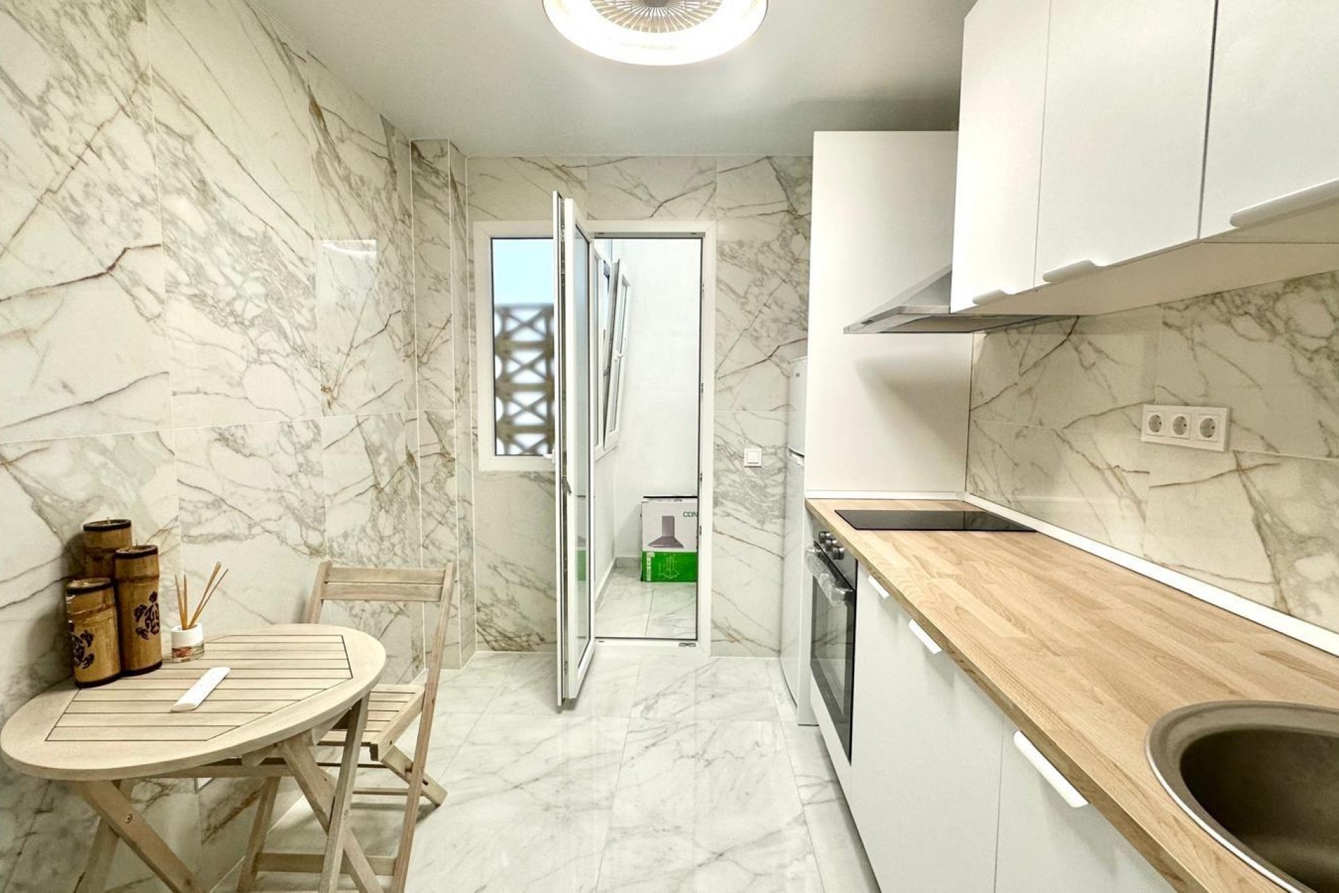 Återförsäljning - Apartment -
Torrevieja - Playa del Cura