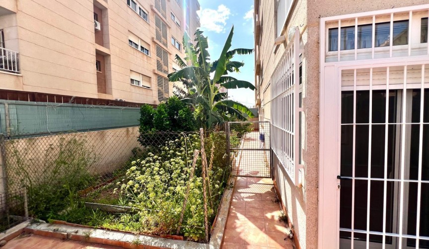 Återförsäljning - Apartment -
Torrevieja - Playa del Cura