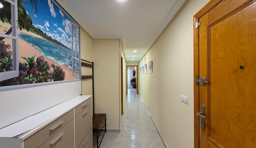 Återförsäljning - Apartment -
Torrevieja - Playa del Cura