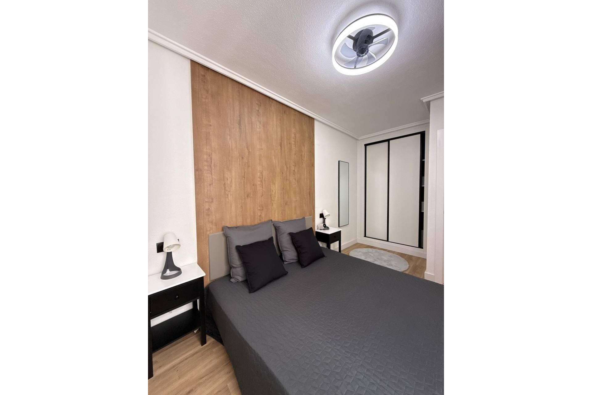 Återförsäljning - Apartment -
Torrevieja - Playa del Cura