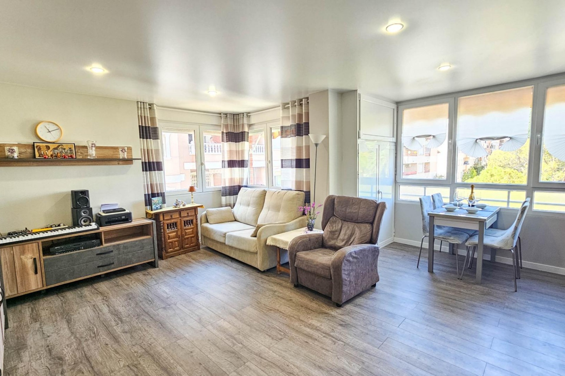 Återförsäljning - Apartment -
Torrevieja - Playa del Cura