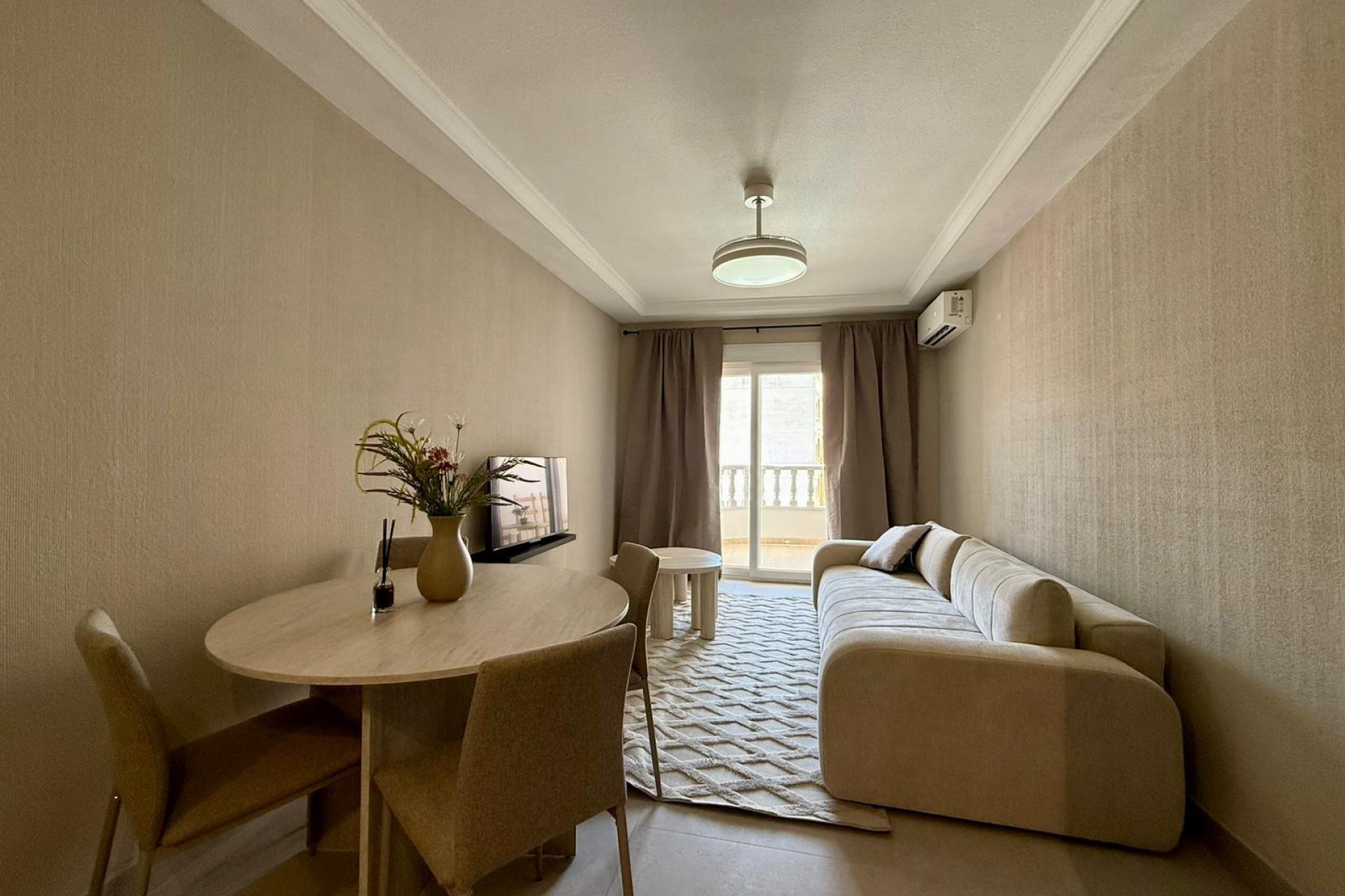 Återförsäljning - Apartment -
Torrevieja - Playa del Cura