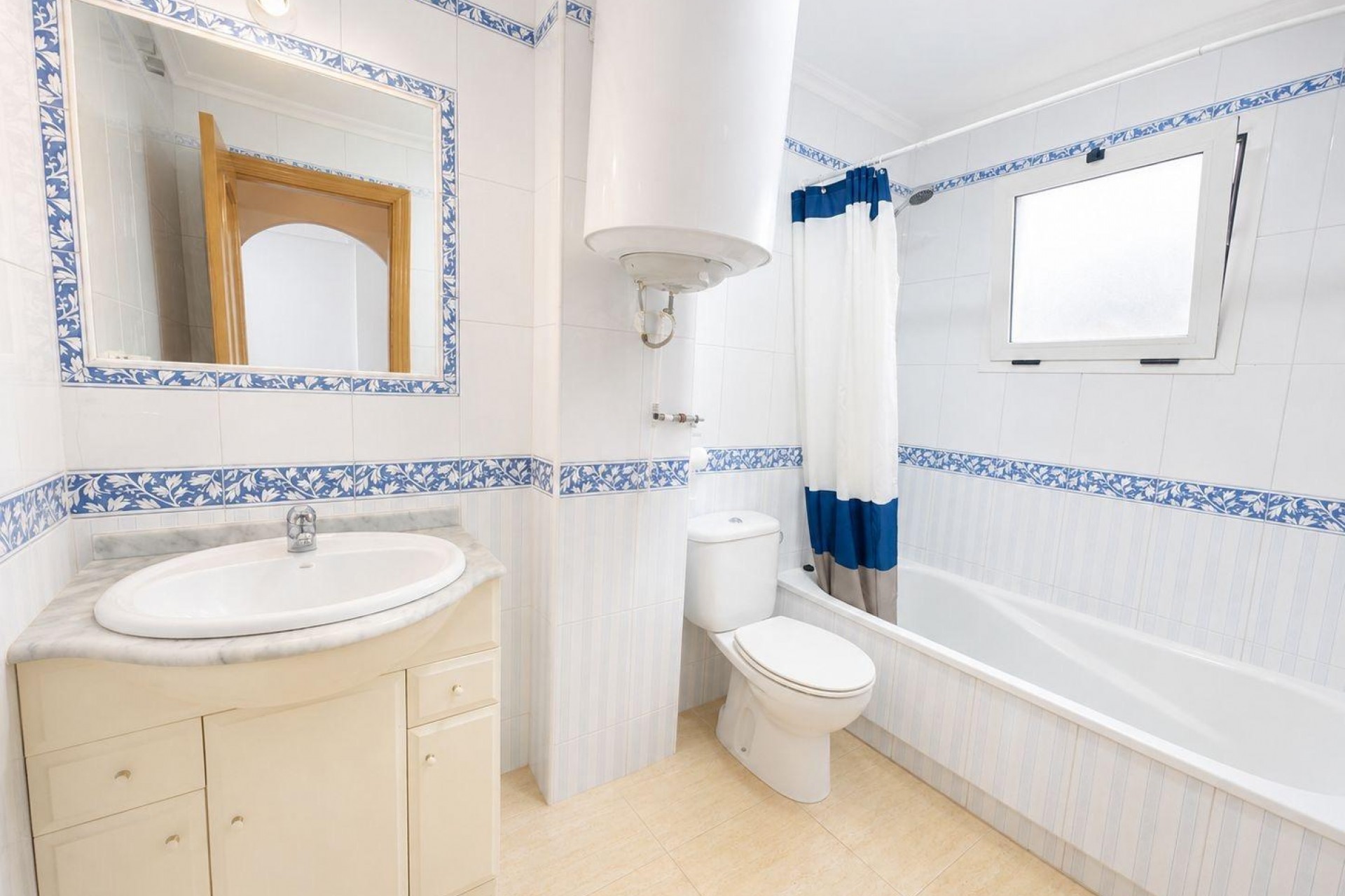Återförsäljning - Apartment -
Torrevieja - Playa del Cura