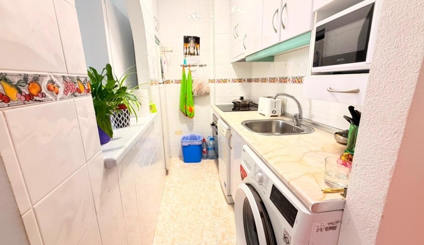 Återförsäljning - Apartment -
Torrevieja - Playa del Cura